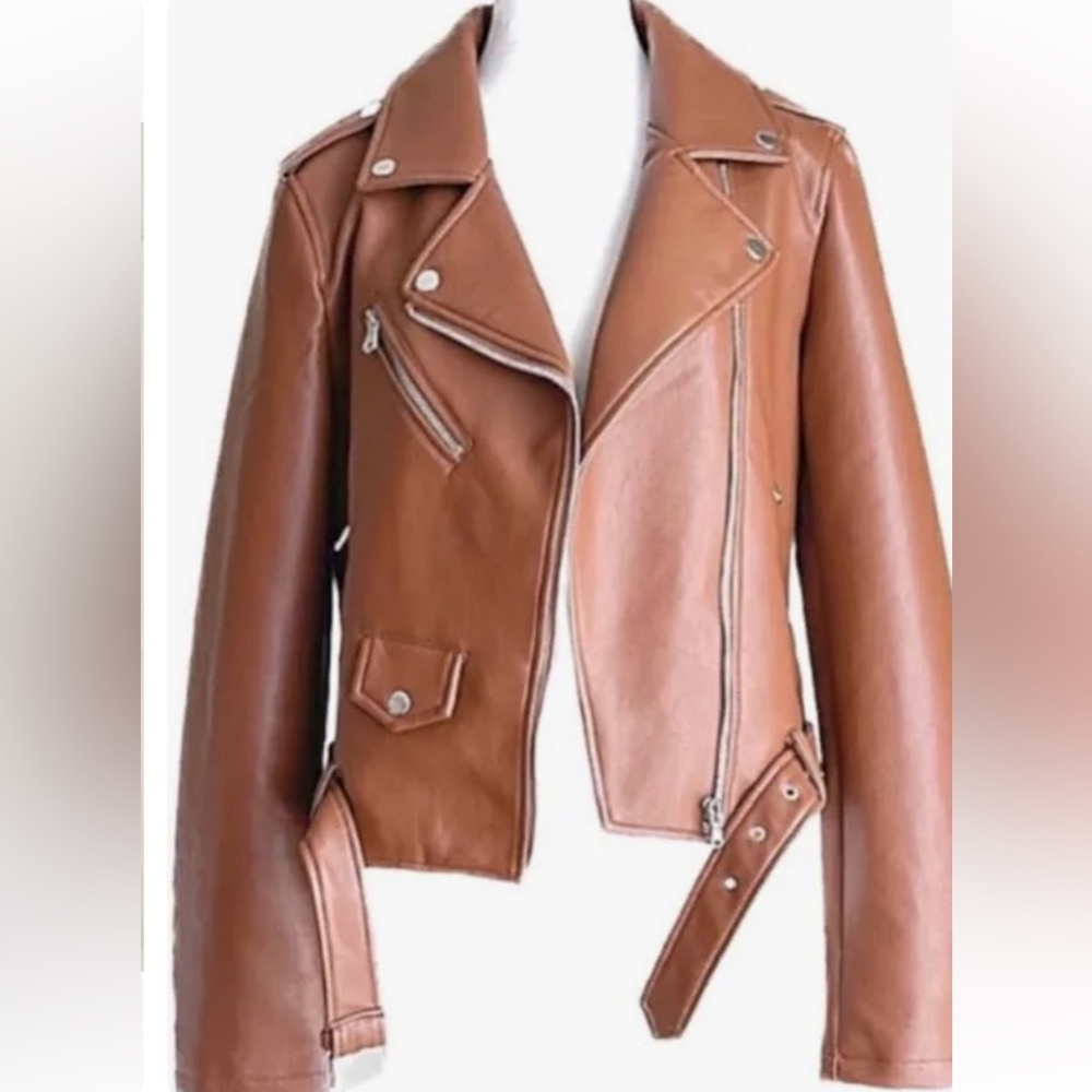 SOLD - 🏃‍♀️🏃‍♀️🏃‍♀️FLASH SALE 🏃‍♀️🏃‍♀️🏃‍♀️🏃‍♀️Rebecca Minkoff Vegan Leather
